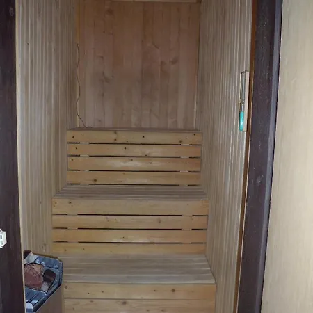 Prostorny S Krytym Bazenem Sudomer Apartment Cejetice